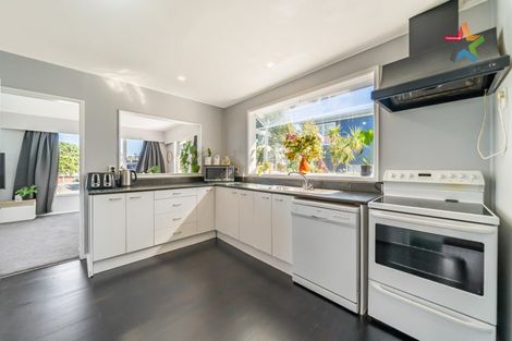 Photo of property in 258 Dowse Drive, Maungaraki, Lower Hutt, 5010