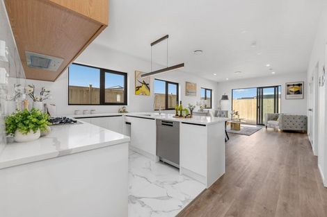 Photo of property in 4 Ngakau Road, Karaka, 2113