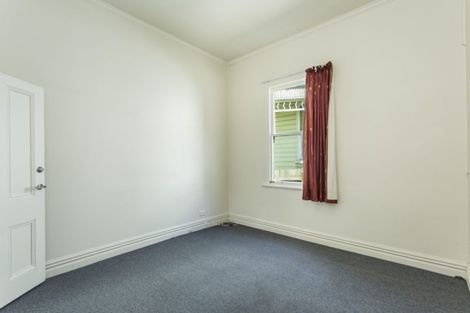 Photo of property in 39 Easther Crescent, Kew, Dunedin, 9012