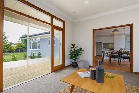 Photo of property in 74 Ihaka Street, Hokowhitu, Palmerston North, 4410