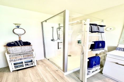 Photo of property in 1 Simeon Quay, Lyttelton, 8082