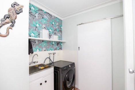 Photo of property in 108 Pipiroa Road, Ngatea, 3503