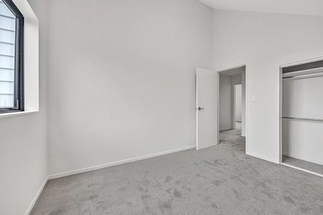 Photo of property in 5/163 Edmonton Road, Te Atatu South, Auckland, 0610