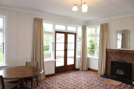 Photo of property in 12 Wallace Street, Roslyn, Dunedin, 9010