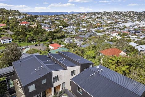 Photo of property in 14 Ara Toutouwai, Karori, Wellington, 6012
