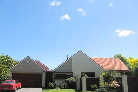 Photo of property in 77 Dunbarton Street, Redwood, Christchurch, 8051