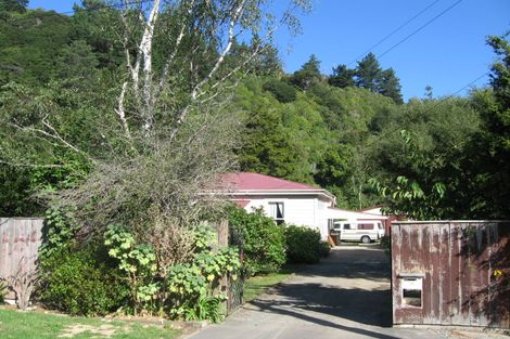 Photo of property in 692 Main Road North, Te Marua, Upper Hutt, 5018