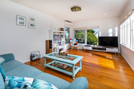 Photo of property in 5 Remu Place, Greenhithe, Auckland, 0632