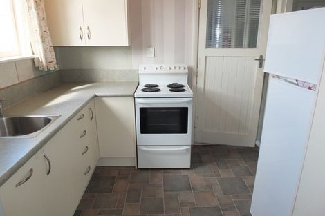 Photo of property in 27 Roore Street, Foxton Beach, Foxton, 4815