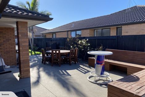 Photo of property in 23 Seabreeze Place, Papamoa Beach, Papamoa, 3118