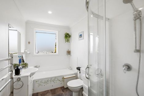 Photo of property in 10 Parris Street, Moturoa, New Plymouth, 4310