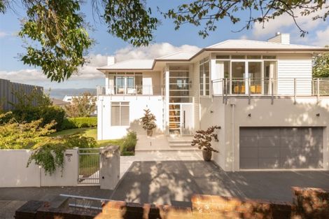 Photo of property in 15 Salmont Place, Kelburn, Wellington, 6012