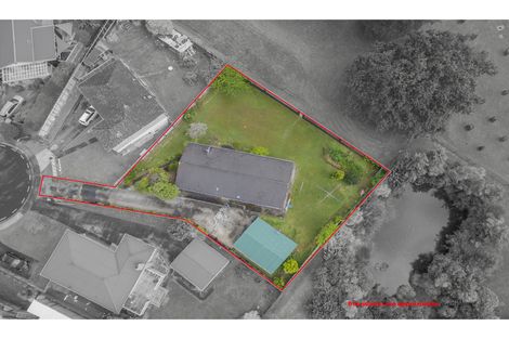 Photo of property in 9 Gregg Place, Sunnyvale, Auckland, 0612