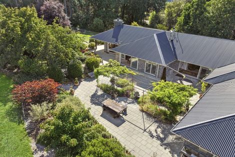 Photo of property in 1025 Lake Hawea-albert, Albert Town, Wanaka, 9382