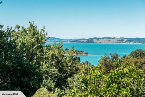 Photo of property in 112 Fairview Avenue, Fairview Heights, Auckland, 0632