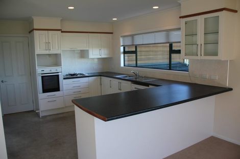 Photo of property in 46 Arahiwi Grove, Tirohanga, Lower Hutt, 5010