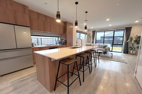 Photo of property in 8 Balmerino Lane, Wallaceville, Upper Hutt, 5018