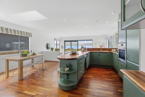 Photo of property in 191 Marine Parade, Seatoun, Wellington, 6022