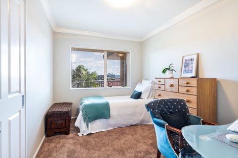 Photo of property in 3 Semillon Avenue, Henderson, Auckland, 0612