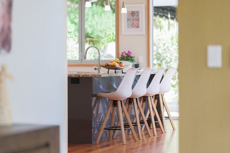 Photo of property in 32 Lorna Irene Drive, Raumati South, Paraparaumu, 5032