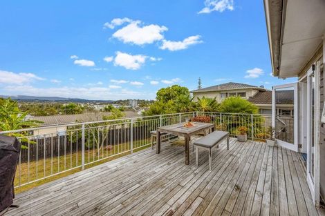 Photo of property in 1a Pleasant Road, Glen Eden, Auckland, 0602