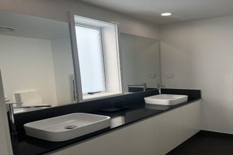 Photo of property in 33 Hinaki Street, Poike, Tauranga, 3112