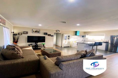 Photo of property in 1/24 Waimana Road, Conifer Grove, Takanini, 2112