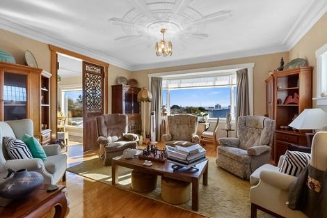 Photo of property in 41 Cameron Street, New Plymouth, 4310
