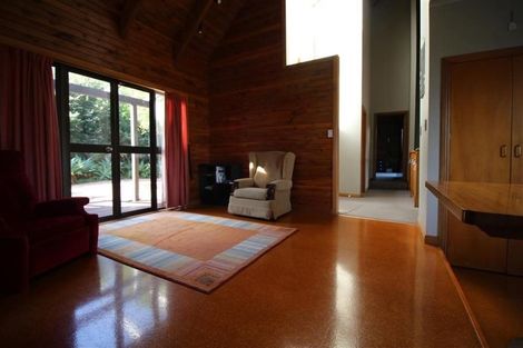 Photo of property in 173 West Harbour Drive, West Harbour, Auckland, 0618