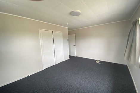 Photo of property in 38 Silverstone Place, Henderson, Auckland, 0612
