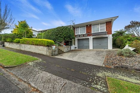 Photo of property in 22 Sutton Crescent, Hillcrest, Hamilton, 3216