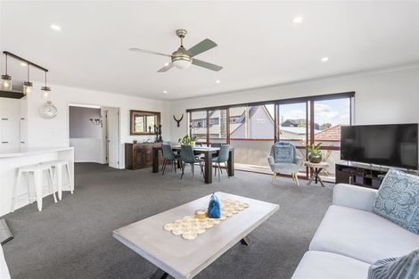 Photo of property in 43 Cockle Bay Road, Cockle Bay, Auckland, 2014