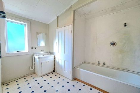 Photo of property in 67 Fitzroy Street, Caversham, Dunedin, 9012