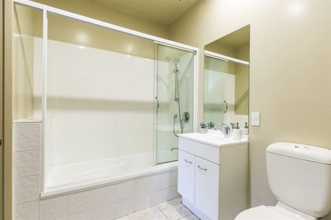 Photo of property in Atrium Towers, 8h/154 The Terrace, Wellington Central, Wellington, 6011