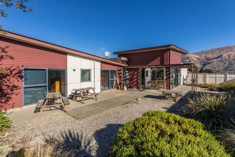Photo of property in 43 Kings Drive, Wanaka, 9305