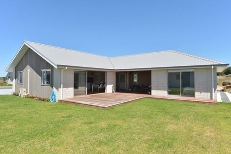 Photo of property in 70 Stace Hopper Drive, One Tree Point, 0118