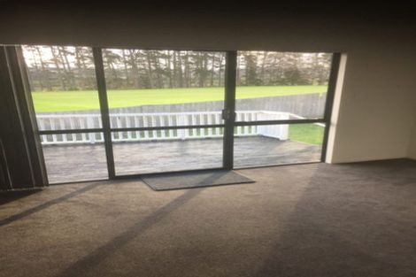 Photo of property in 2/54 Gloria Avenue, Te Atatu Peninsula, Auckland, 0610