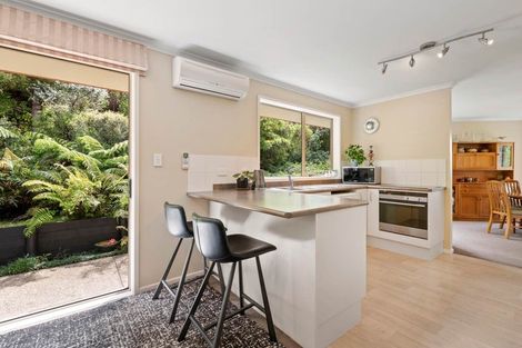 Photo of property in 20 Roberta Crescent, Orewa, 0931