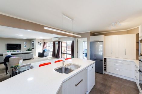 Photo of property in 50 Kentucky Way, Awapuni, Palmerston North, 4412