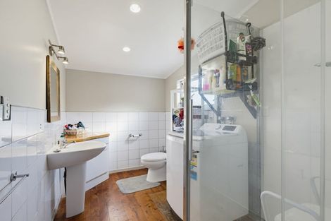 Photo of property in 29 Cedar Terrace, Stanmore Bay, Whangaparaoa, 0932