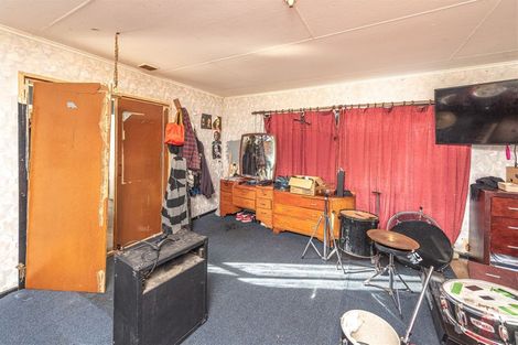 Photo of property in 15 Polson Street, Castlecliff, Whanganui, 4501