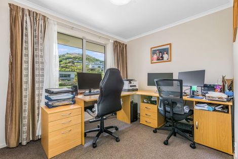 Photo of property in 19 Banks Boulevard, Whitby, Porirua, 5024