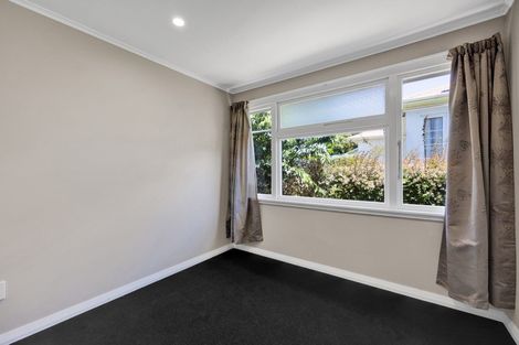 Photo of property in 1/9 Tarahua Road, Vogeltown, New Plymouth, 4310