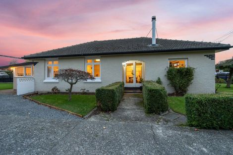 Photo of property in 17 Renfrew Street, Waikiwi, Invercargill, 9810