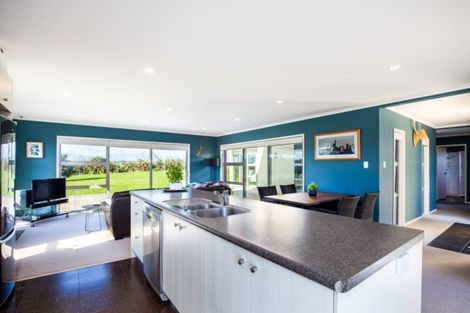 Photo of property in 265 Tai Road, Opunake, 4681