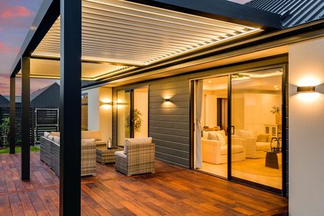 Photo of property in 22 Kirkland Crescent, Harewood, Christchurch, 8051