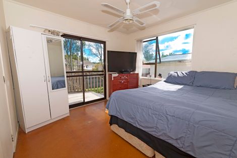 Photo of property in 3 Glucina Place, Glen Eden, Auckland, 0602