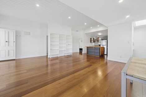 Photo of property in 17 Stafford Street, Mount Victoria, Wellington, 6011