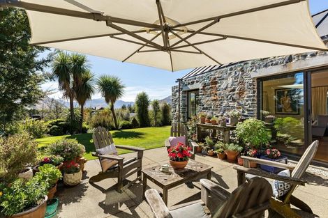 Photo of property in 8 Bretby Court, Jacks Point, Queenstown, 9371