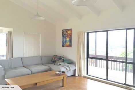 Photo of property in 17 Cobar Close, Maupuia, Wellington, 6022